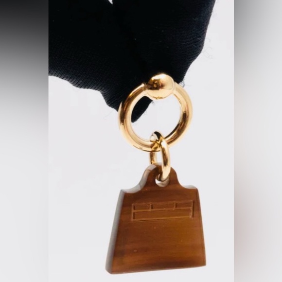 Hermès Authentic Amulet Maroquinier Kelly Cadena Earrings Brown Golden New W Box - Picture 16 of 16